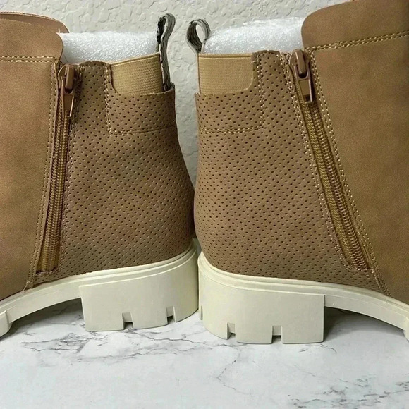 Journee Collection Womens Jeeva Tru Comfort Foam Inside Zip Block Heel Booties 8 - Picture 8 of 10